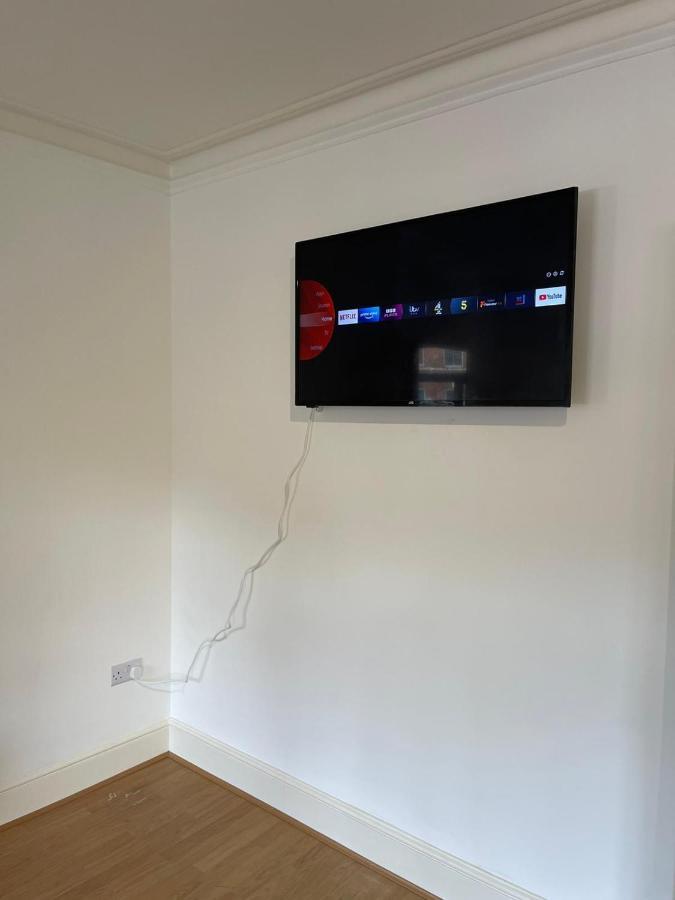 Amazing 3 Bedroom Flat Minutes From Tower Bridge London Exteriör bild